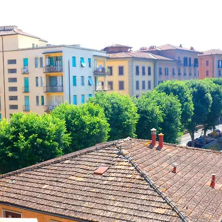 Uptown - Sabrina's Cozy شقة