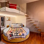 Uptown - Sabrina's Cozy Lägenhet