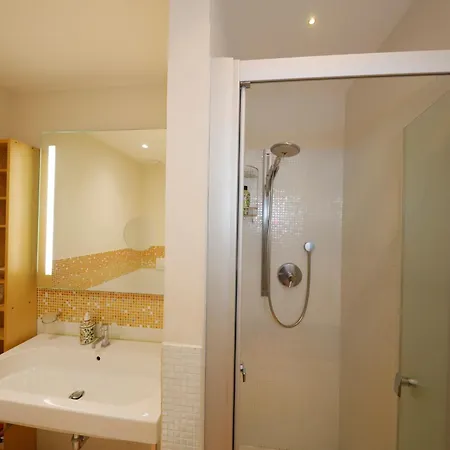 アパート Uptown - Sabrina's Cozy *