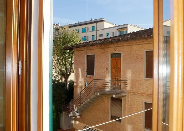 Uptown - Sabrina's Cozy Lejlighed