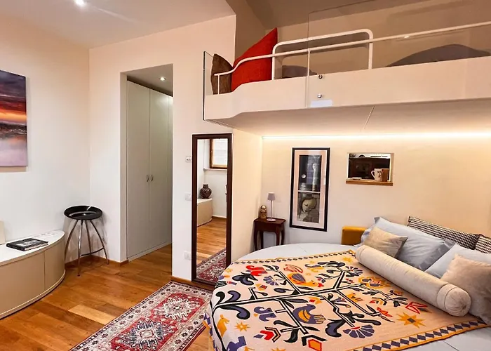 Uptown - Sabrina's Cozy * Siena