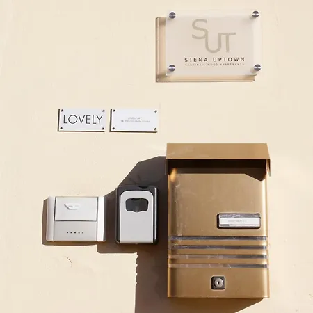 Uptown - Sabrina's Cozy