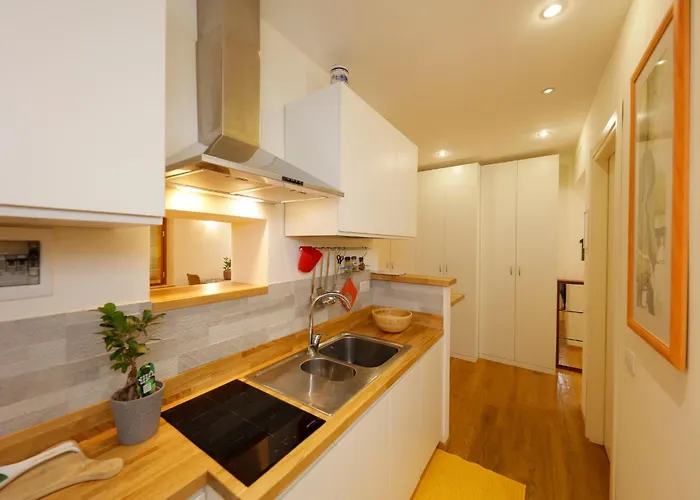 Apartment Uptown - Sabrina's Cozy Siena