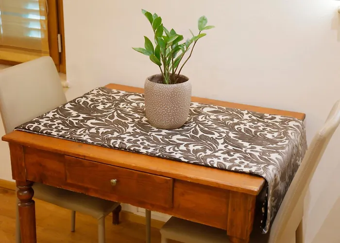 Uptown - Sabrina's Cozy * Siena